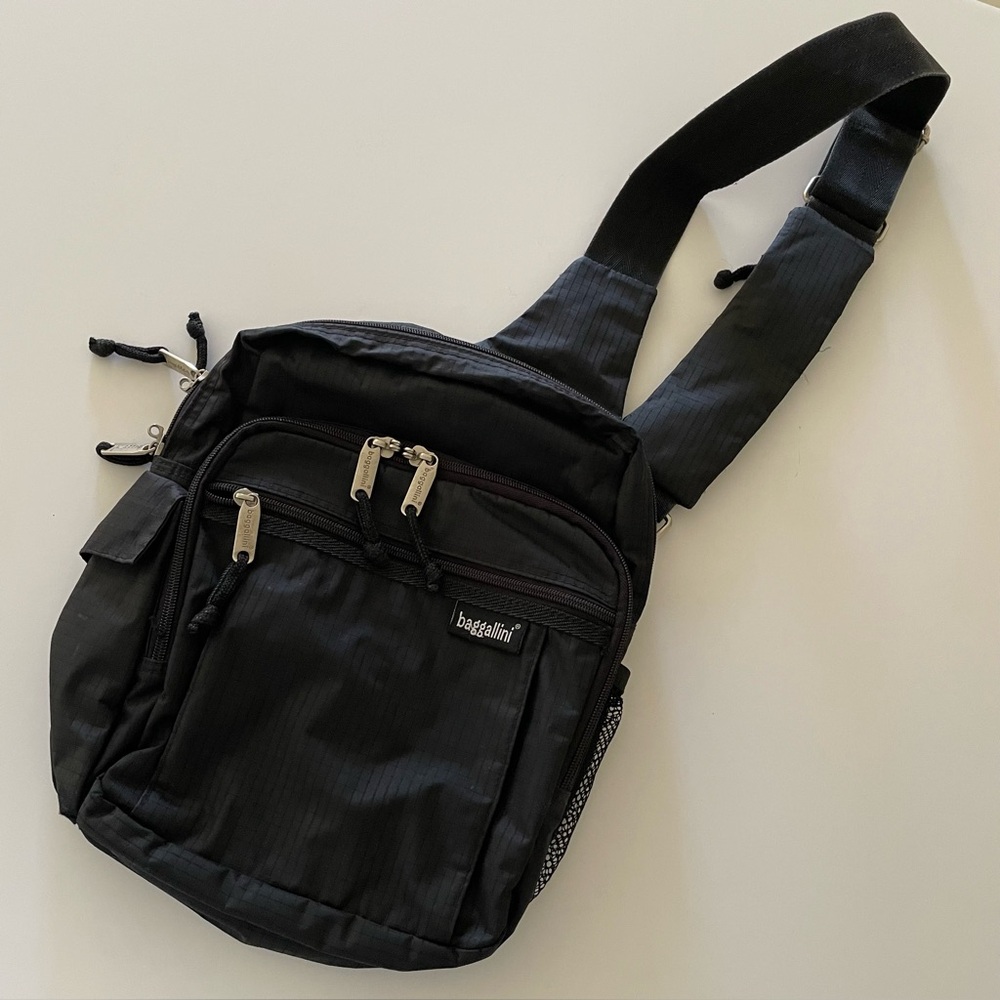 Baggallini Black Crossbody Bag for Travel